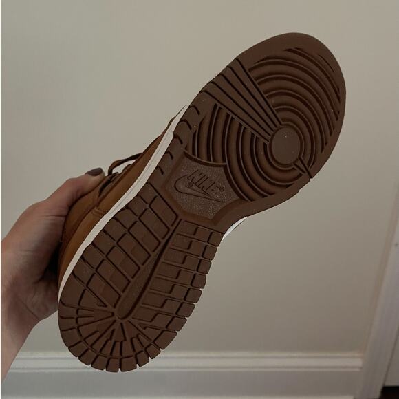 Women's Nike Dunk High Performance Pecan White 7.5 - Picture 3 of 5